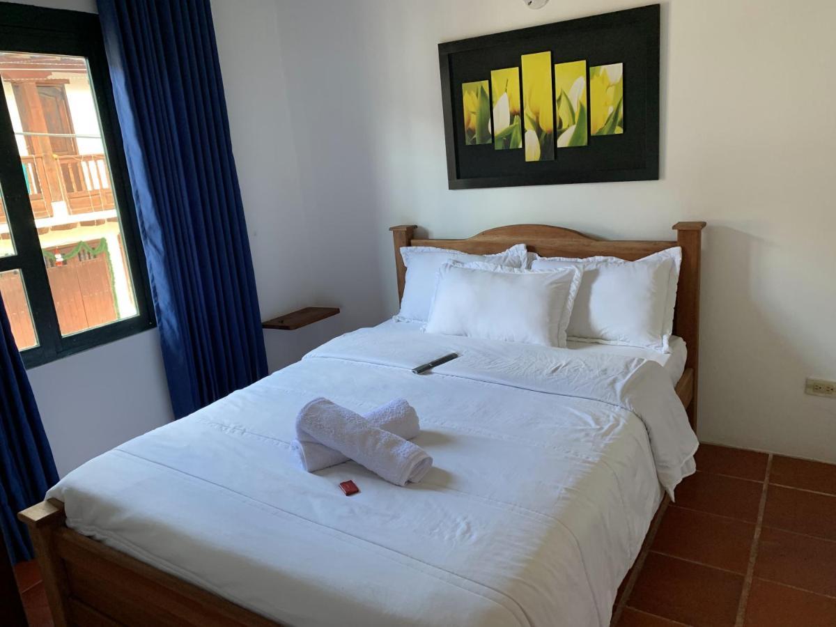 Hostal Home Sant Angelo ビージャ・デ・レイバ エクステリア 写真